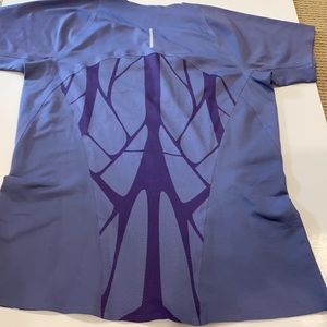 NIKE FIT DRY AMAZING WORKOUT TOP PURPLE